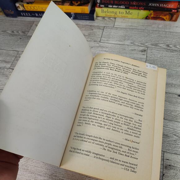 MIDDLESEX Jeffery Eugenides Trade Paperback Novel - Picture 2 of 12